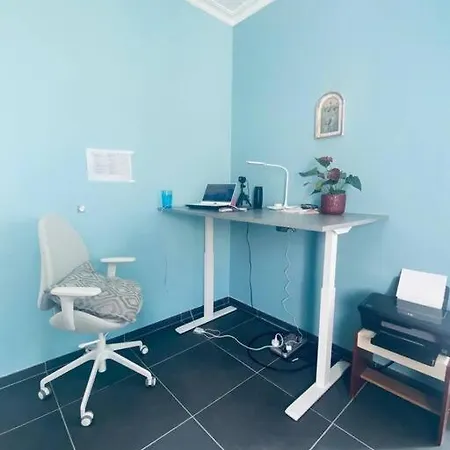 Three Bedroom Close To Beaches And Town Apartman *